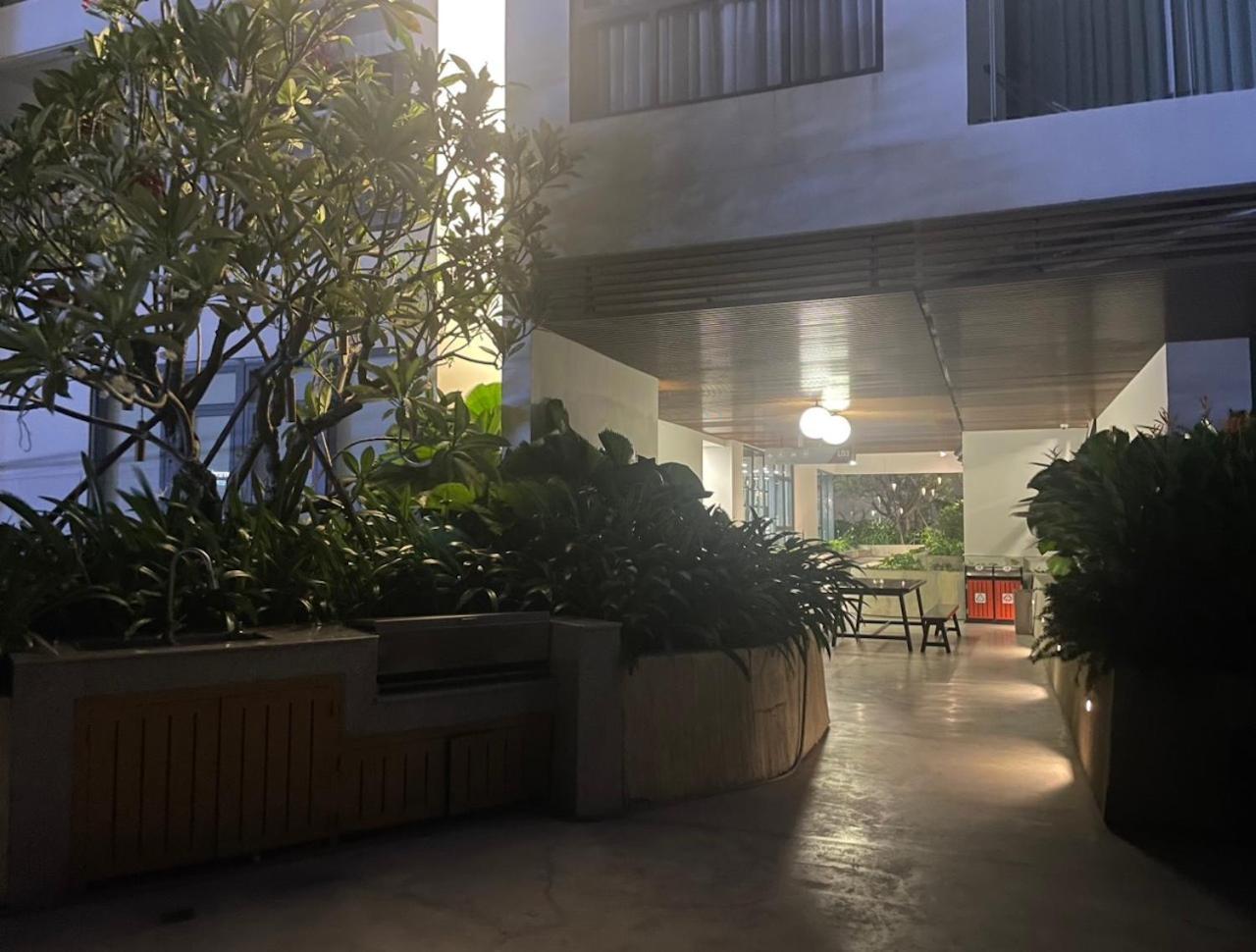 Compass One Building - Luxury Apartments Ap Phu Tho Exterior foto